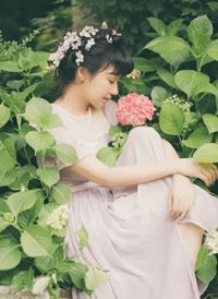 热门作品重生：开局收获校花妈妈大师级秘书！